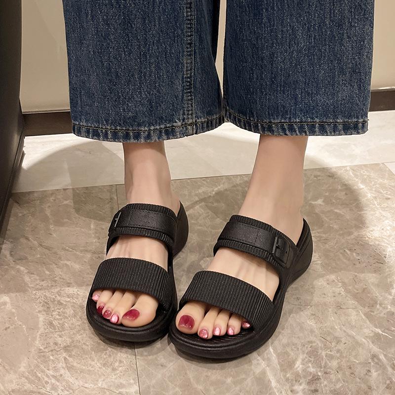 Yuzhihao Women s Thick-Sole Summer Slippers: Fashionable, Solid Color, Outdoor-Casual, Home Flip-Flops 38