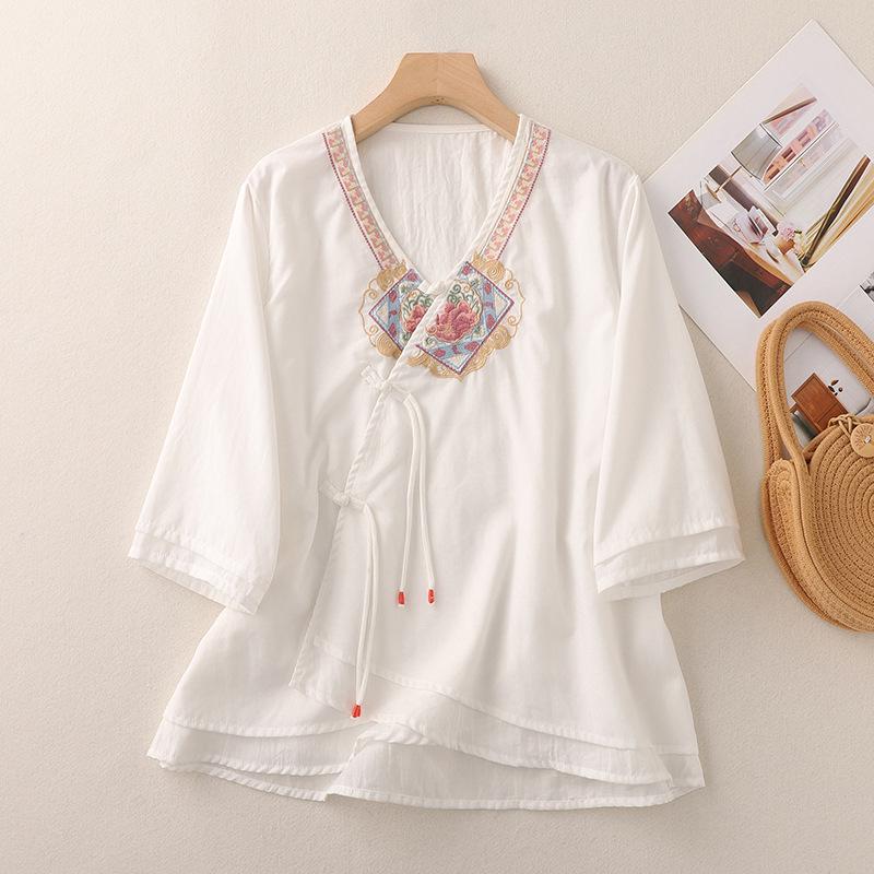 

Summer Chinese V-neck Asymmetrical Lapel Shirt with Frog Buttons - Cotton Linen Hanfu Top for Women XL білий
