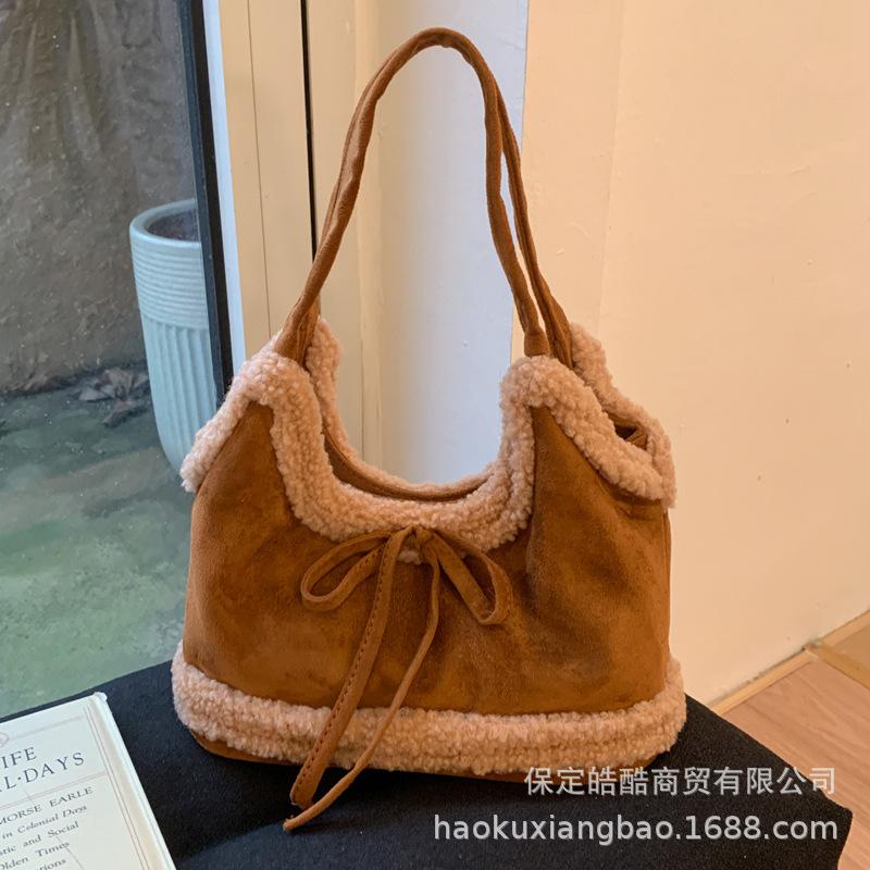 Korean Suede Portable Bucket Bag Women's 2025 New Trendy Fashion Plush Bag Versatile Large-capacity Tote Bag