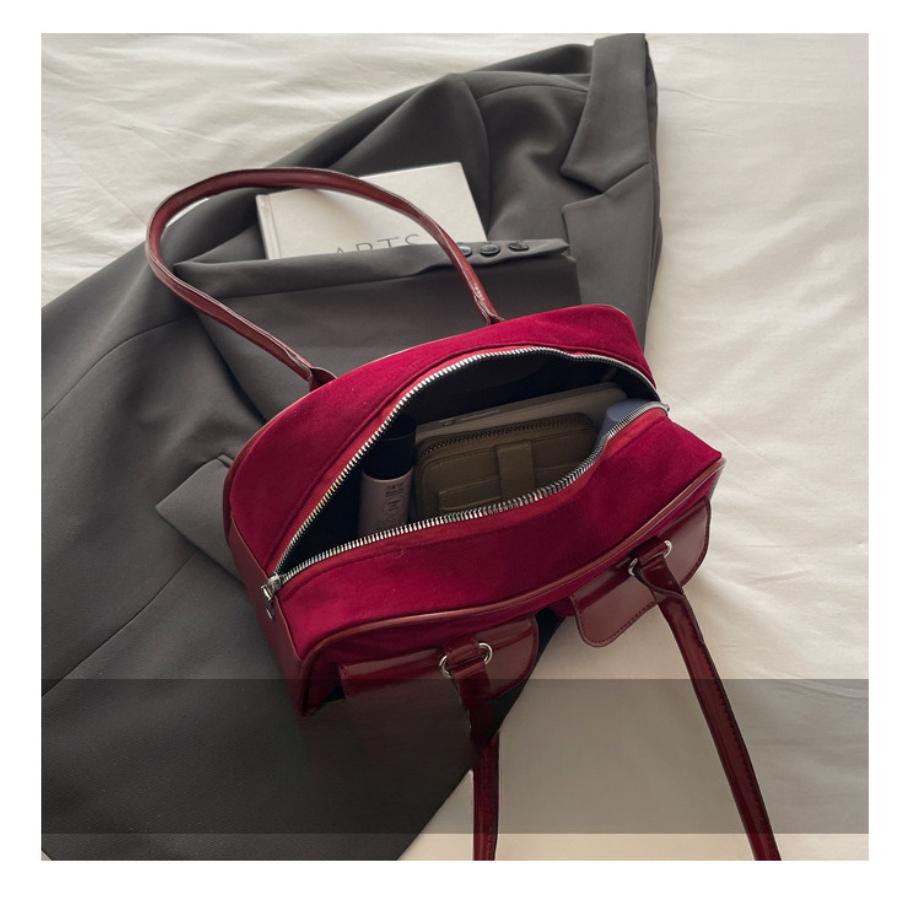 Retro Faux Suede Shoulder Bag for Women 2026 New Commuter Crossbody Purse Fashionable Handheld Underarm Bag CLE