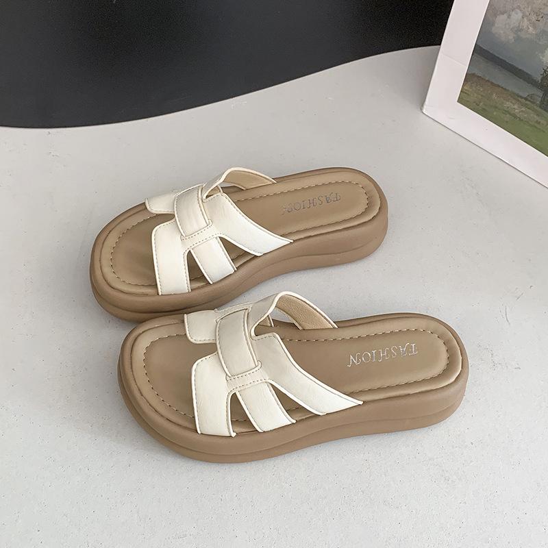 Lightweight outer wear 2025 women's fashion thick-bottomed cool slippers one-word drag new summer non-slip soft bottom with skirt