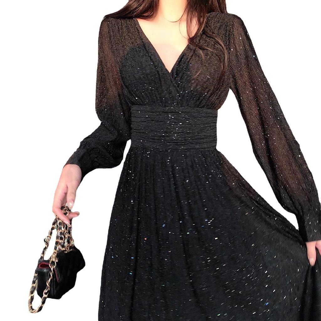2026 Spring and Autumn New Korean Edition Sparkling Design Sense Waist Pleated Temperament Long Sleeve Dress Versatile Skinny Dress Women