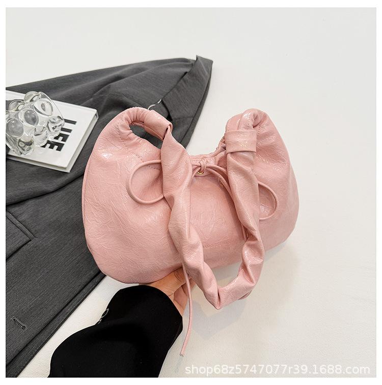 Bag women's large capacity 2025 new one-shoulder armpit bag pleated cloud lazy wind relaxation niche dumpling bag