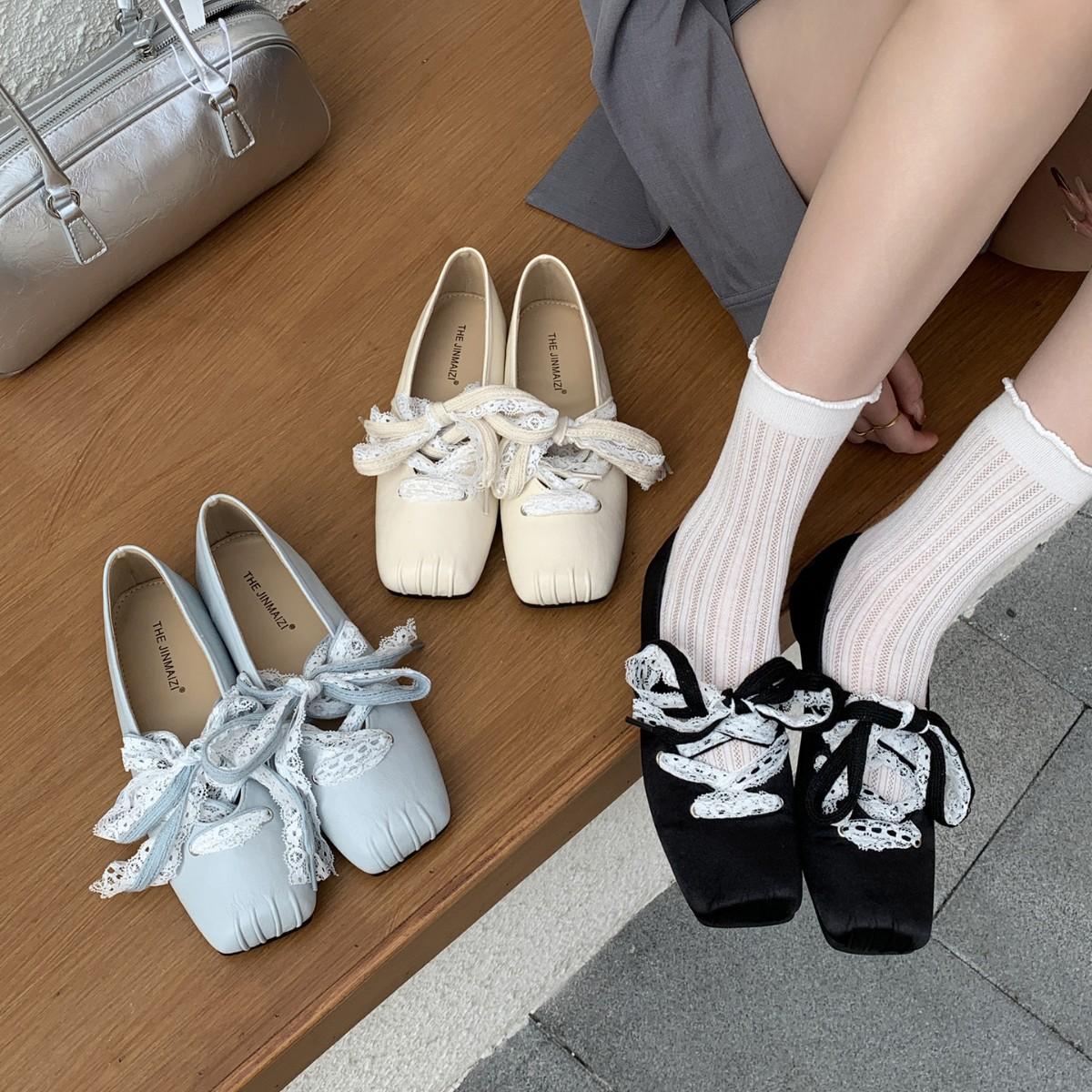

2025 spring new lace-up lace square head thick heel flat bottom cover feet shallow mouth versatile ballet Doudou women s single shoes 39 синий