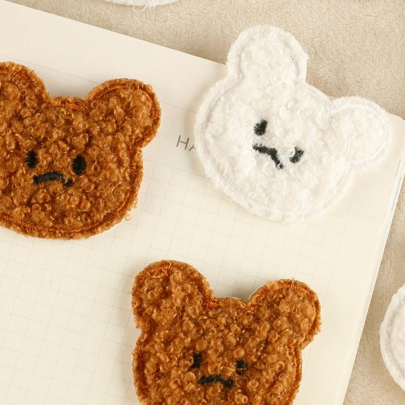 Embroidery label cartoon embroidery sticker towel embroidery bear accessories patch bag cloth shoes hat clothing accessories