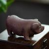 Pet da tè in argilla viola Yixing cinese Statuetta maialino carina Ornamenti Figurine da tè Scultura Decorazione Fatta a mano Decorazioni Set da tè cinese