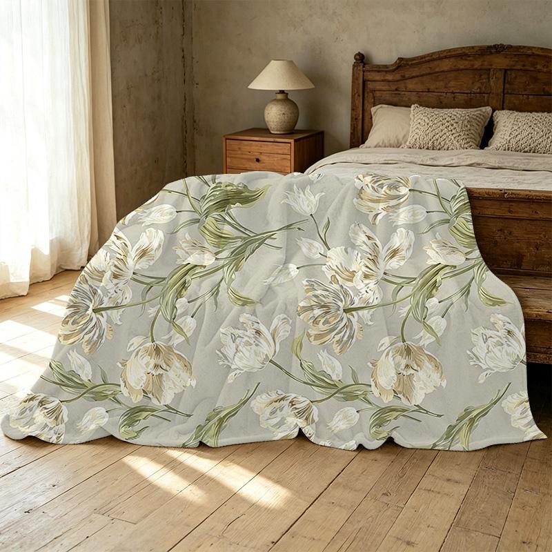 Soft Flannel Fleece Throw Blanket High Density Velvet Feel, Cozy Warm, Elegant Floral Design, Ideal for Home Leisure, Christmas & Halloween