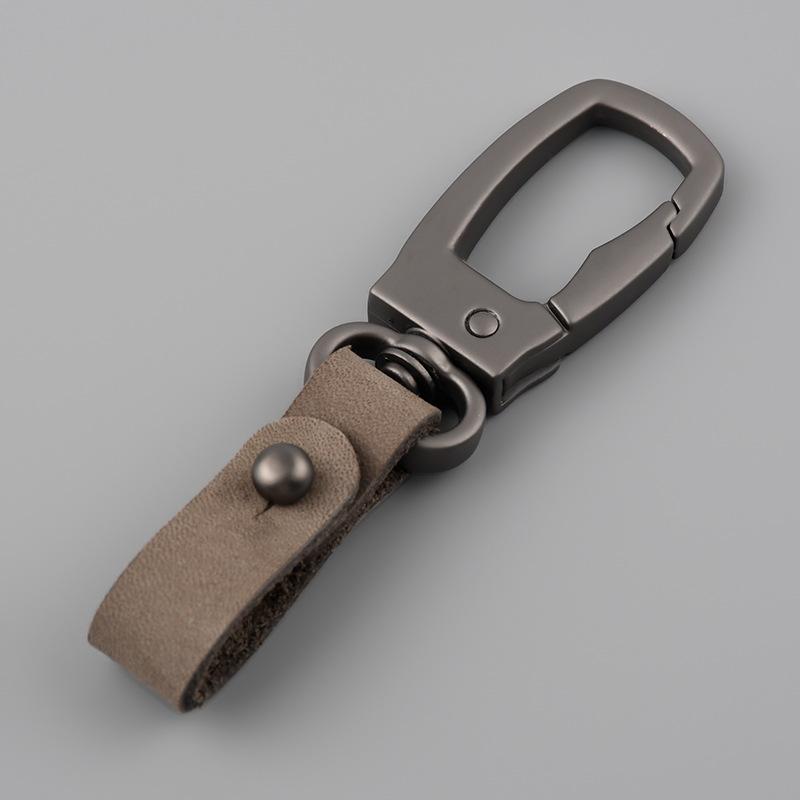 The First Layer of Cowhide Keychain Pendant Simple Car Metal Keychain Buckle Head Keychain