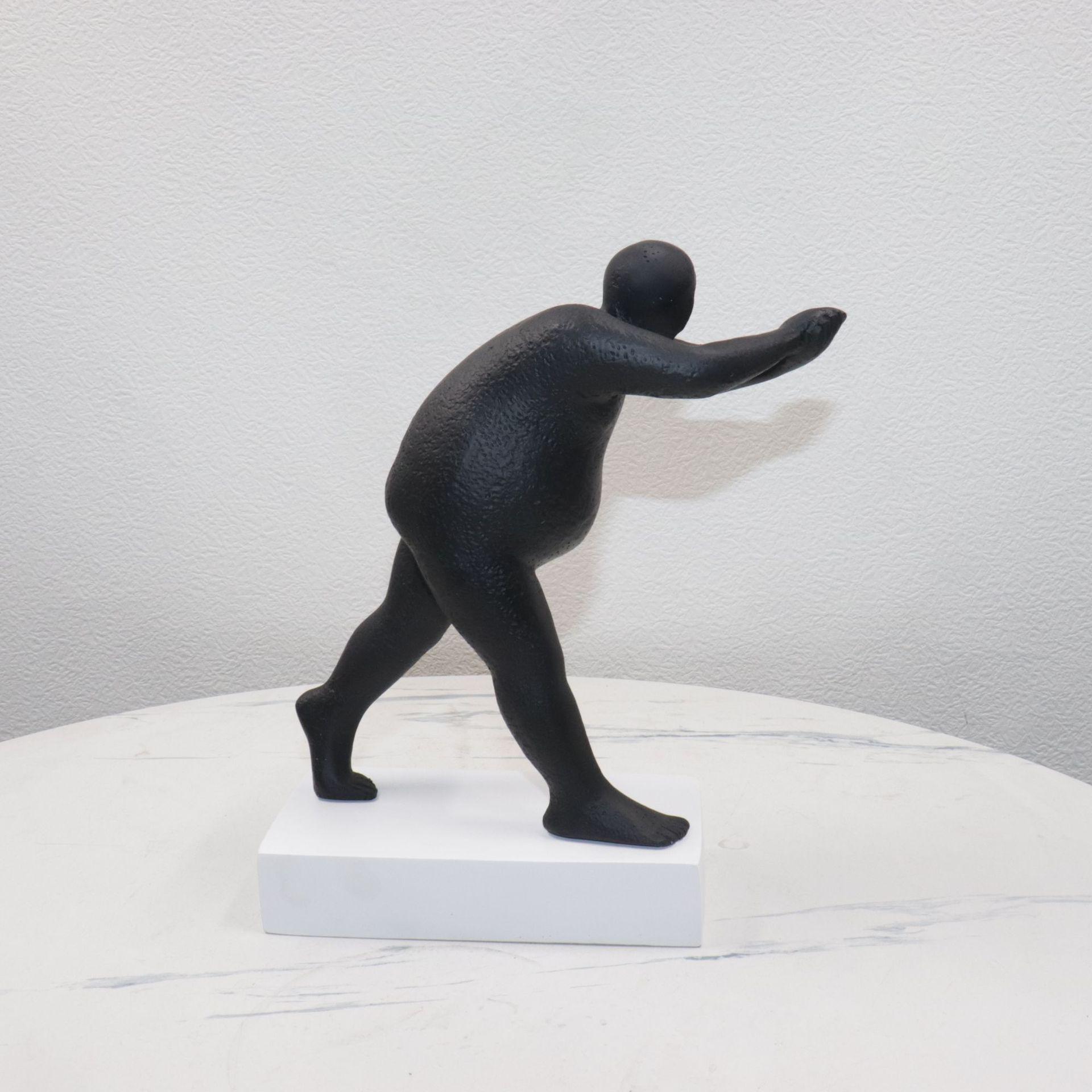 

Modern Creative Balance Sculpture - Decorative Portrait for Office, Room, or Wine Cabinet 23 x 9 x 28 cm чёрный