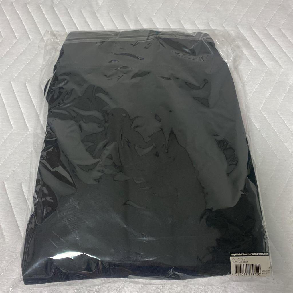 [USED] Stray Kids MANIAC Unconstructed Half Zip