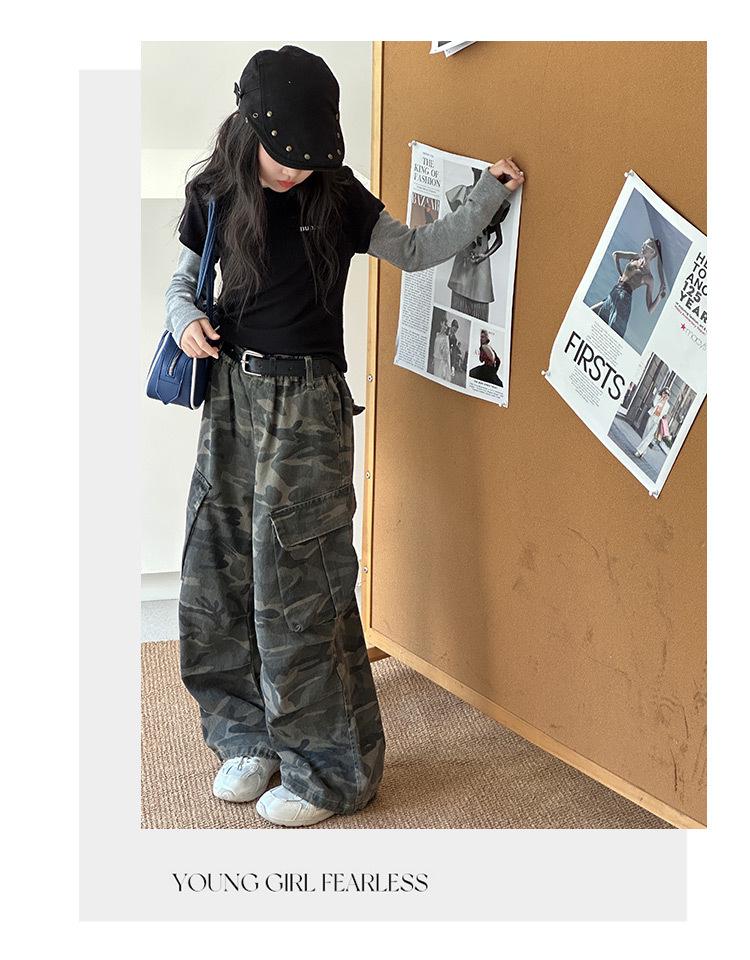 Girls' Wide-Leg Fleece Camo Cargo Pants - Retro American Style for Autumn/Winter 2025