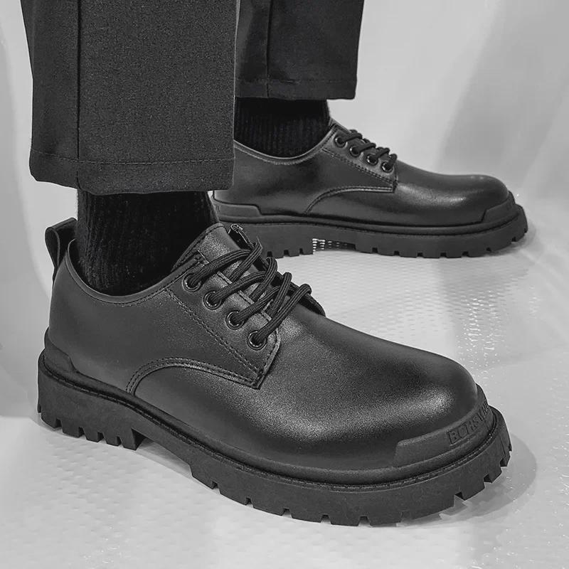 Autumn 2024 Men's Trendy Black Leather Low-Top Lace-Up Casual Outdoor Shoes with Thick Soles