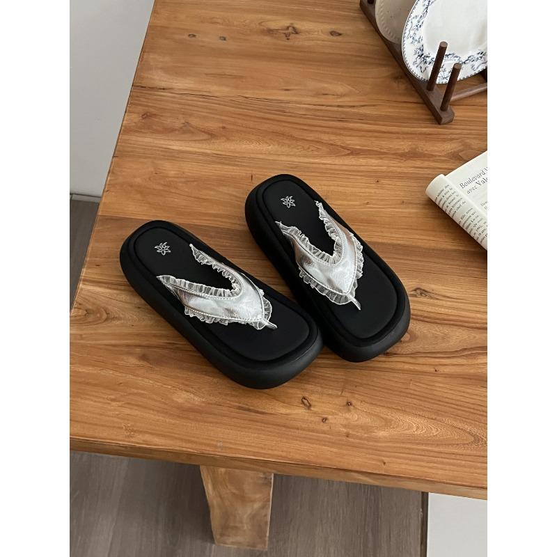 Flip-flops women s summer outer wear new fashionable thick-bottomed niche sandals 35