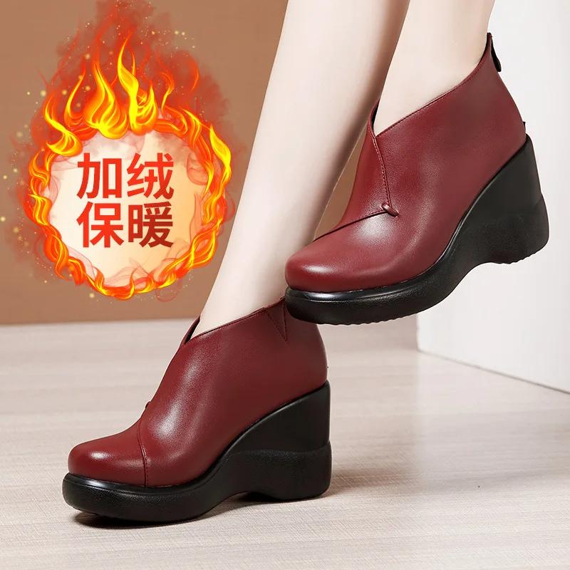 Small Size 32-43 Quality Soft Leather Shoes Women Platform Wedges Fall Winter 2025 Warm Plush High Heels Ankle Boots for Mother
