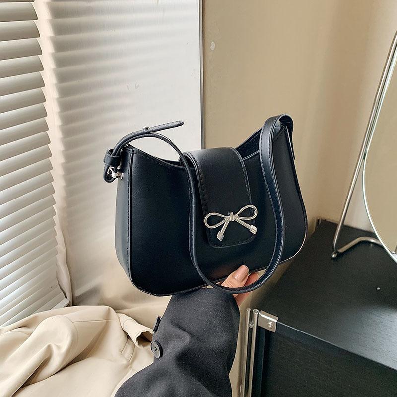 2025 new simple fashion casual small square bag women's simple fashion baguette bag trendy fashion shoulder armpit bag