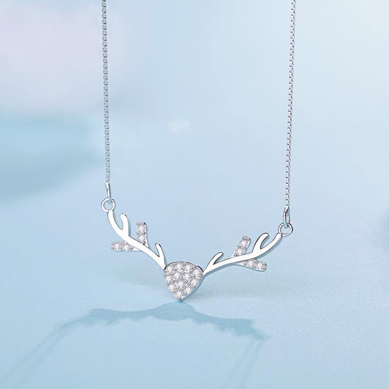 

Simple Mori-Style Rhinestone Antler Necklace for Women - Korean Trend Clavicle Christmas Gift