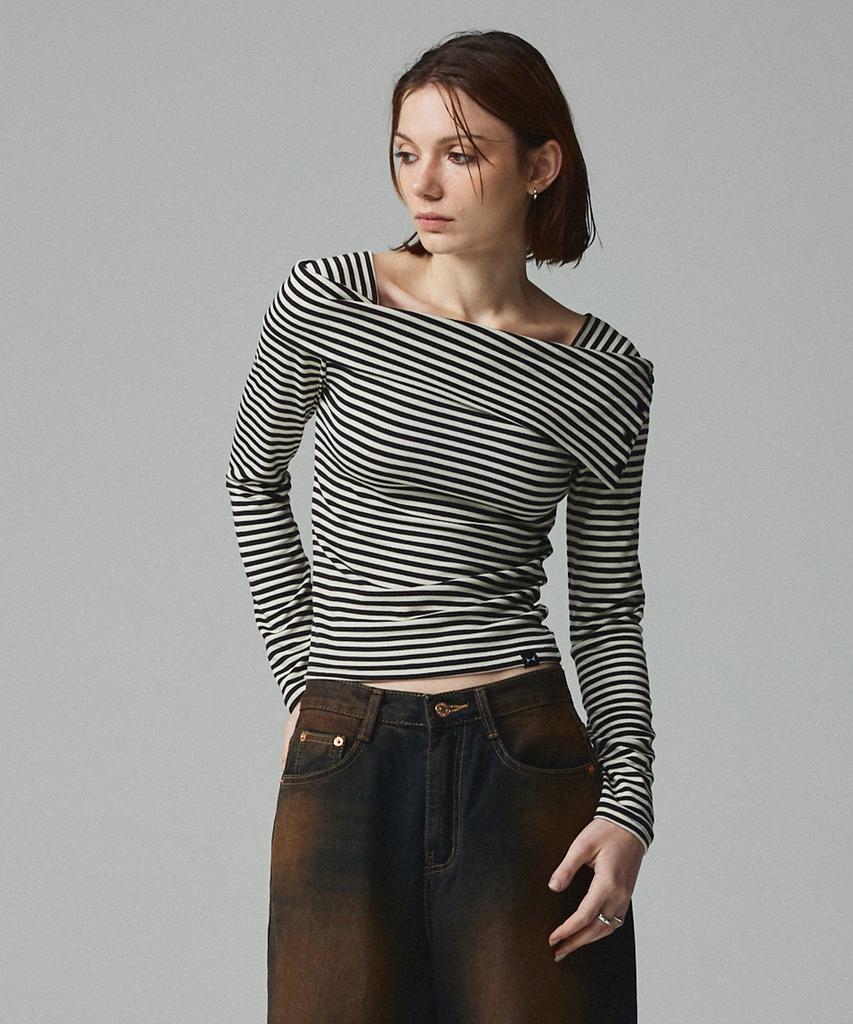 KITTY POTTERY Striped Off-Shoulder Long Sleeve T-Shirt Ivory