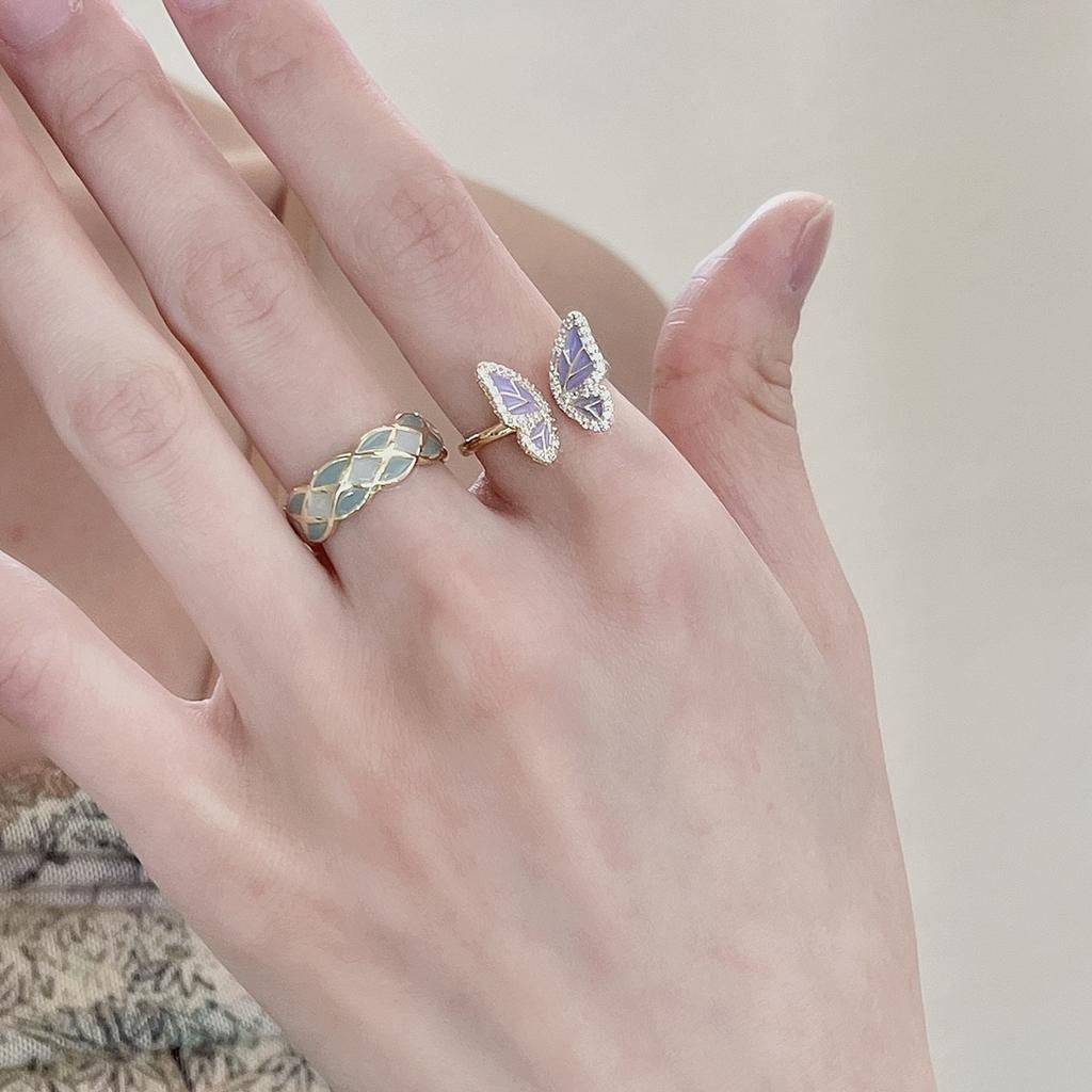 Butterfly Ring Female Niche Design High Sense Unique Ring Pearl Bow Hepburn Style Vintage Index Finger