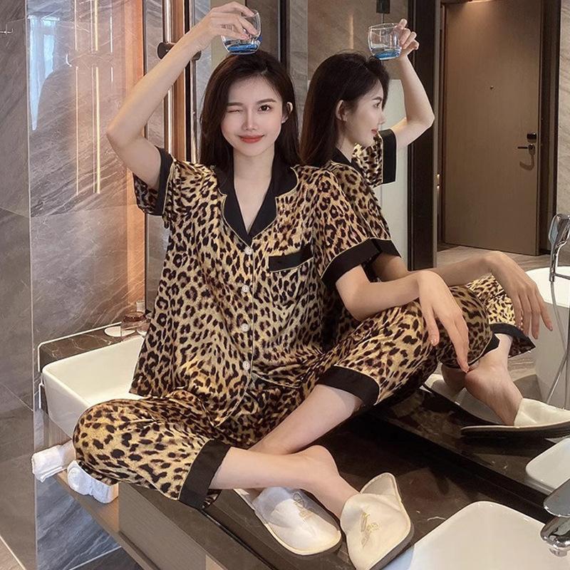 

Ice Silk Pajamas Women S Casual Style Summer Thin Short-Sleeved Trousers Striped Style Simple Loungewear Can Be Worn Outside M