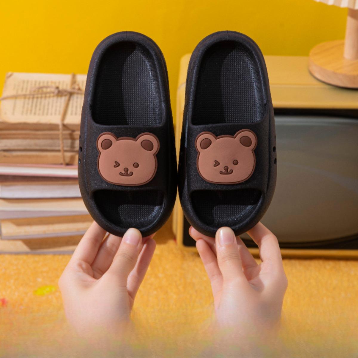 

Новые детские тапочки с противоскользящими свойствами для домашнего использования. Милые маленькие девочки с чувством наступления на какашки во время принятия душа в тапочках 36-37 чёрный