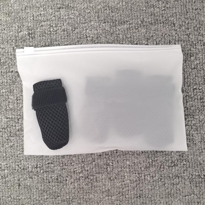 Waterproof, Wear-Resistant Paw and Shoe Covers for Bathing, Medicating, and Protecting Small Cats and Dogs from Scratches.