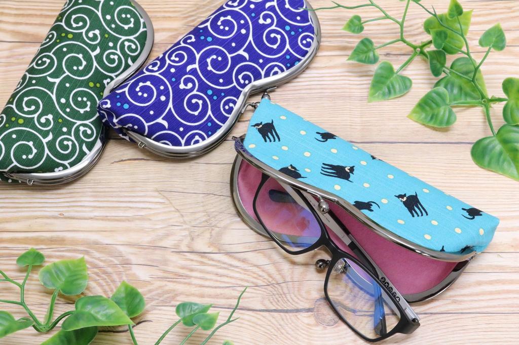 Kyosuke Glasses Clasp Cat Case, Purse, M-Shaped, Yumeji/Black