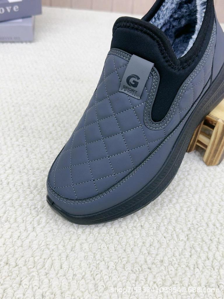 Men's Winter Velvet Slip-On Waterproof Casual Shoes - Non-Slip Soft Bottom for Middle-Aged Dads