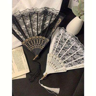 1pc New Chinese Vintage Black Lace Folding Fan Cheongsam Fan Tasseled Old-Fashioned Style Best Gifts Birthday Decorative Fan, Casual Minimalist Style