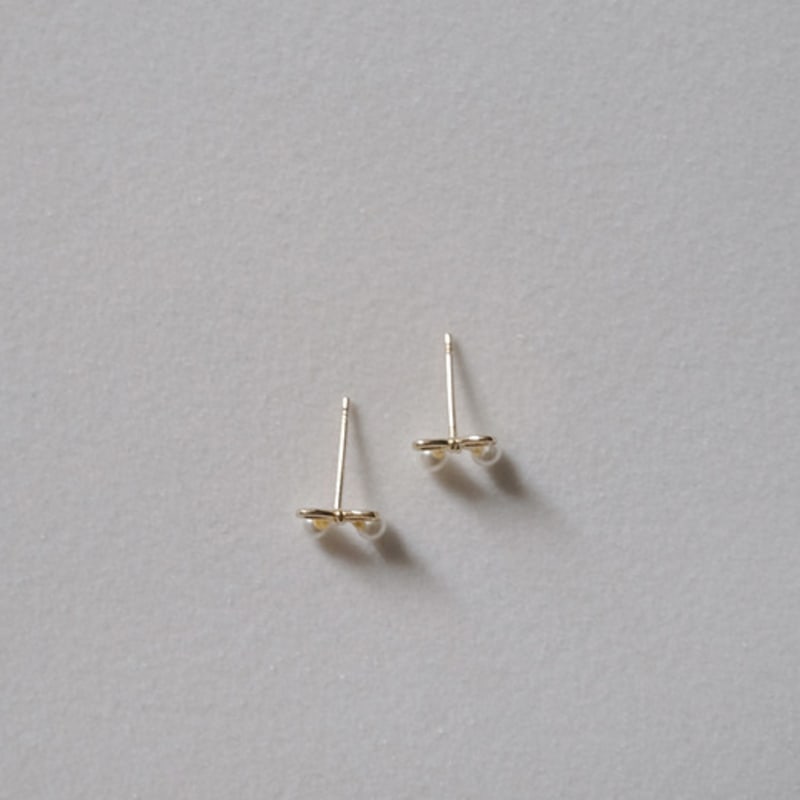 Modernlike 14k Pearl Tie Ribbon Earrings