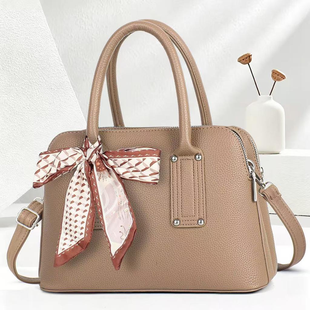 Large Capacity Bag Women's New Fashion Commuter Style Mother Bag Commuter Women's Handbag