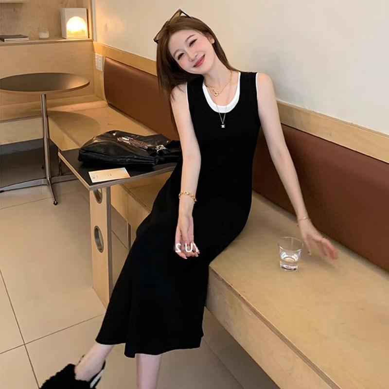 2026 Spring/Summer Color Block Knit Maternity Sundress - High-End Slimming Versatile Long Dress for Moms