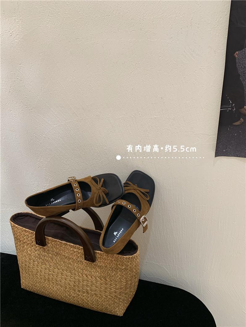 

Inner height-increasing bow toe cold boots women s summer 2025 new design sense niche bag heel pinch sandals women 39