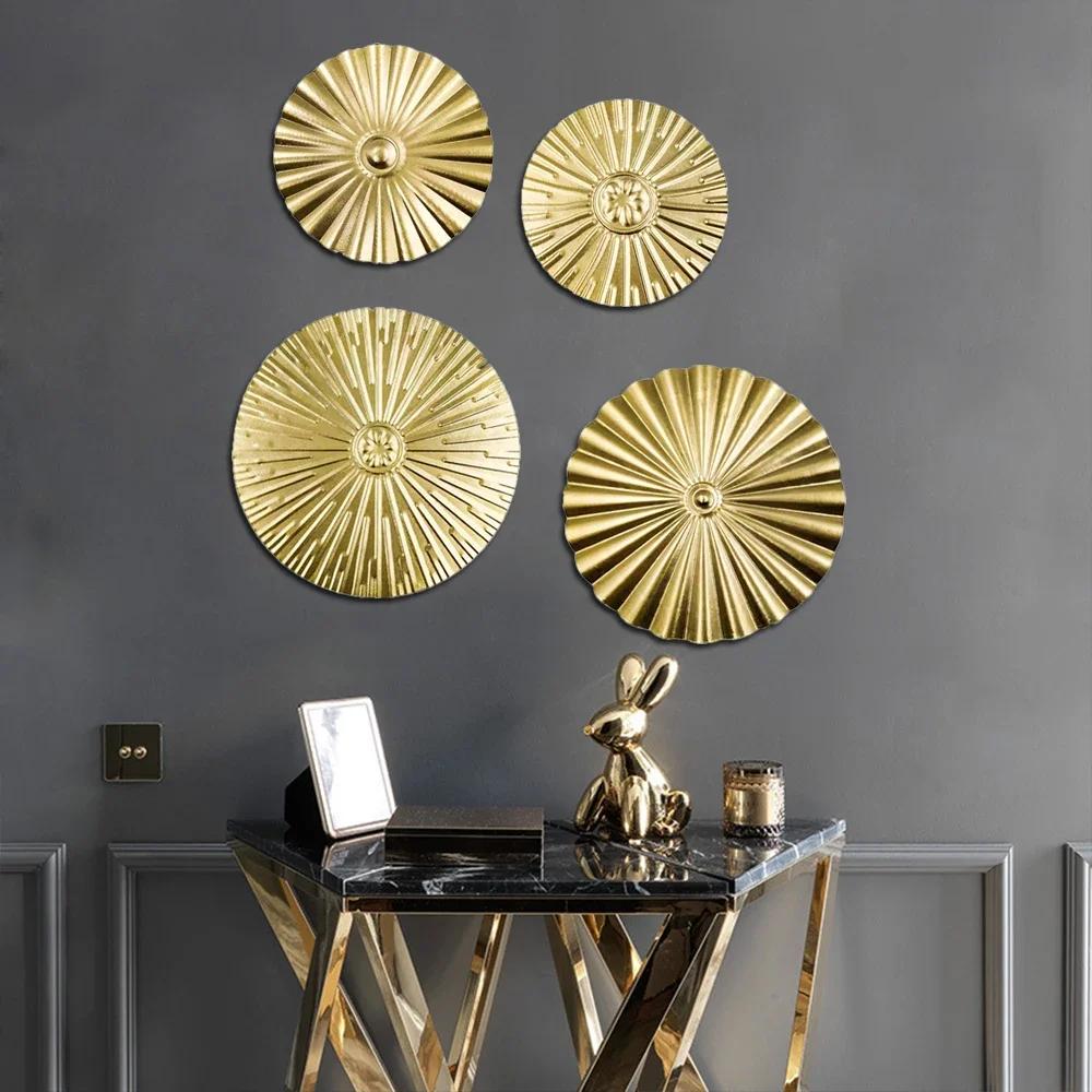 Decorazione da Parete Nordic Light Luxury Pendente Decorazione Moderna per la Casa Artigianato in Metallo Motivo a Onda Sfondo Divano Parete Ciondoli Rotondi