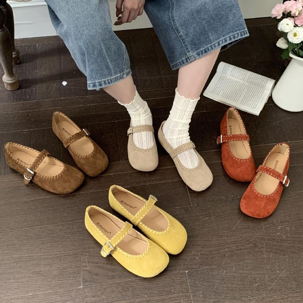 2025 Spring and Autumn New Fashion Versatile Niche Round Head Shallow Mouth Retro One-word Buckle Strap Single Shoes Small Leather Shoes Bar