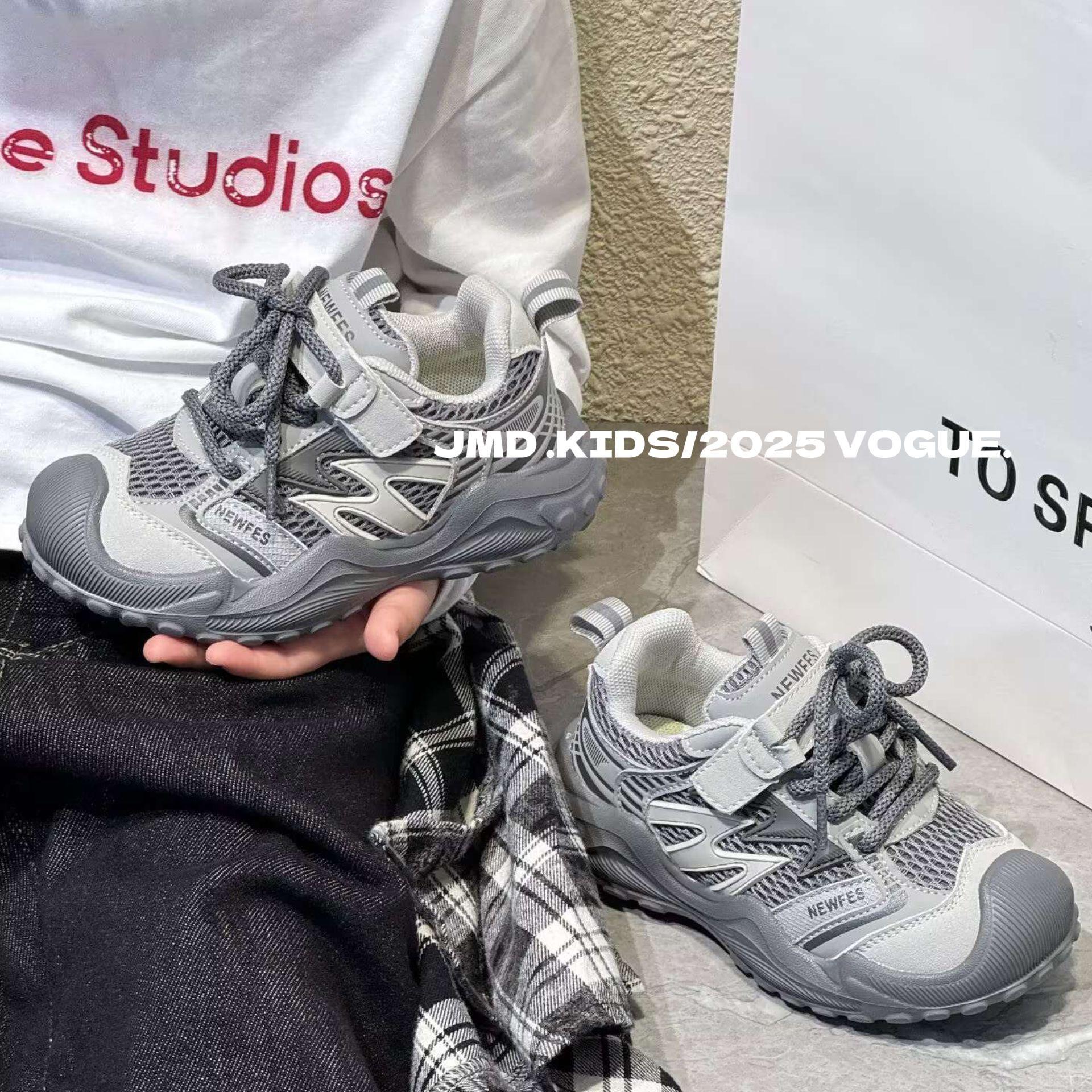 

Children s sports shoes 2025 autumn new soft-soled classmates boys dad shoes girls mesh casual shoes hiking 37 yards inner length 22.8cm серый