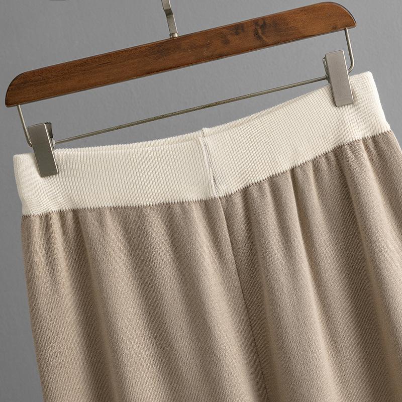 QICED Fashionable and Casual Women's Autumn and Winter V-neck Color-blocking Knitted Sweater and Loose Wide-leg Pants Two-piece Set