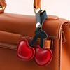 Niedlicher roter Kirsch-Mini-Rucksack Hängender Handtaschen-Anhänger Taschenanhänger Taschen Zubehör