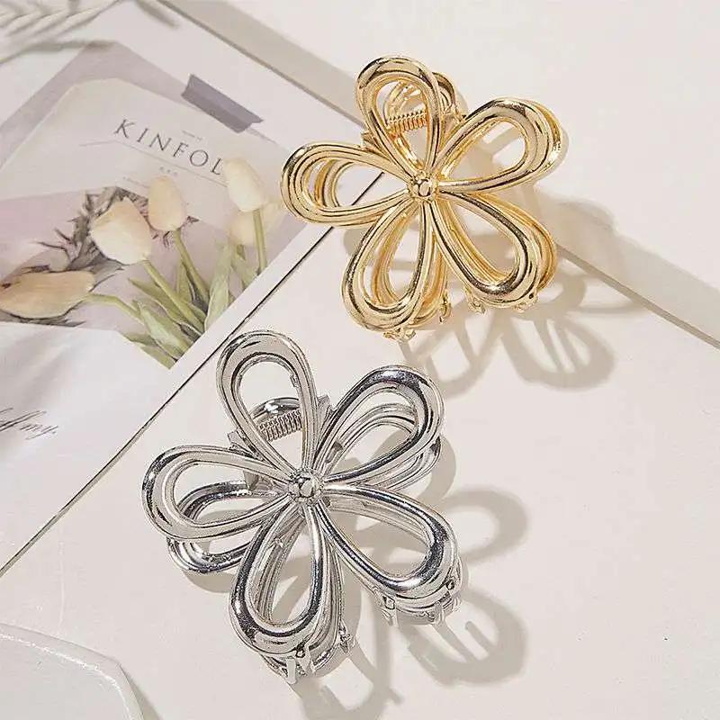 New Korean Metal Floral Hair Claw Clip Women Elegant Hollow Updo Hair Clips Girls Headwear Women Hair Accessories
