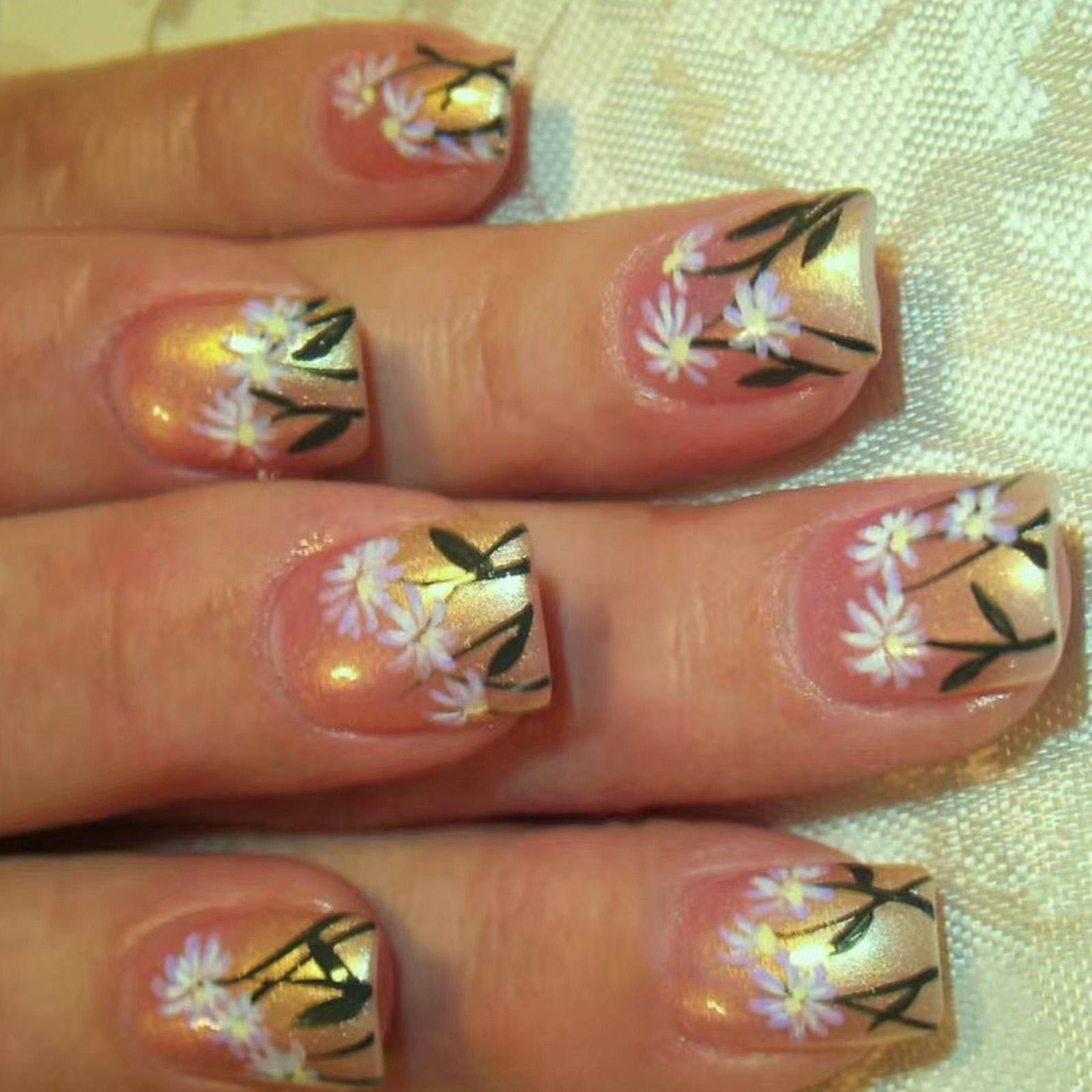 

24 шт. Короткие квадратные накладные ногти, французские кончики, накладные ногти с цветочным дизайном, наклейки для ногтей, маникюрные украшения для модных женщин