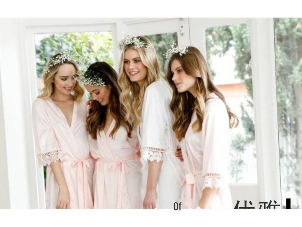 15 Koronkowych Szlafroków: Poranne, Ślubne i Druhen Satynowe Koszule Nocne z Matowym Wykończeniem