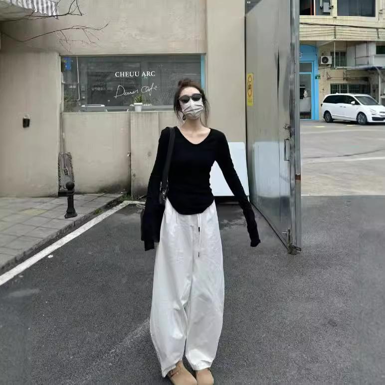 

Black V-neck Slim Early Autumn Shoulder T-shirt Long-sleeved Top for Women In Spring and Autumn Waist Inner Bottom Shirt Early Autumn Outfit Thin S