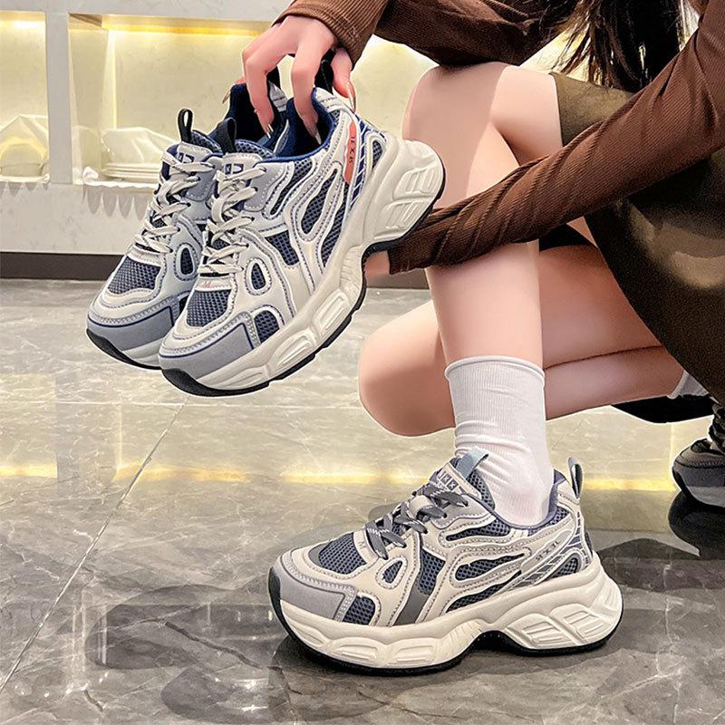 Popular Net Shoes Are Lightweight and Heightened Casual Sports Shoes for Women's 2025 New Spring and Autumn Silver Platform Dad Shoes for Women