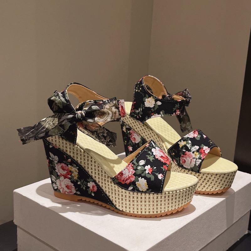 

Летние новые сандалии на платформе с высокой шнуровкой сбоку, женские больших размеров, цветные сандалии-клинья с открытым носком 35 чёрный