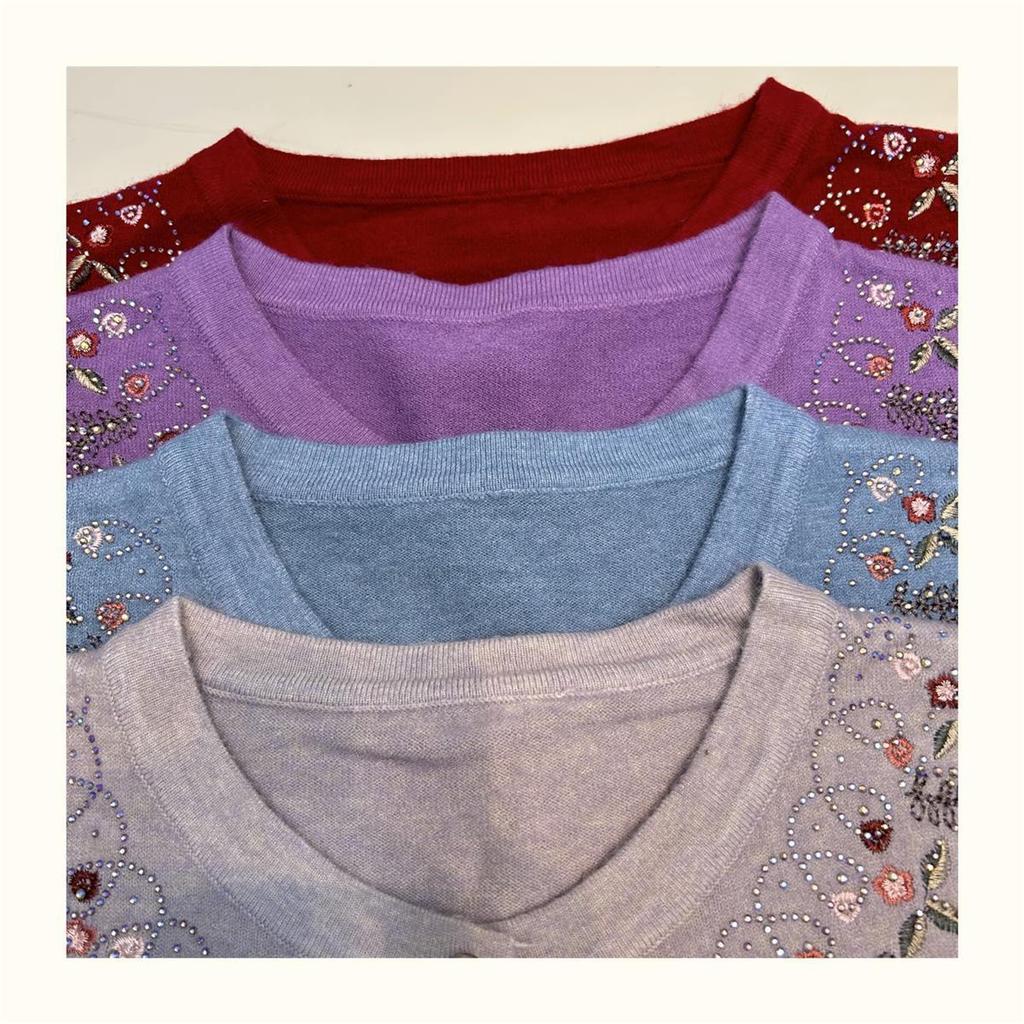 Women's Crew Neck Wool Cardigan Autumn/Winter Loose Fit with Rhinestone Embroidery Knit Cardigan Top