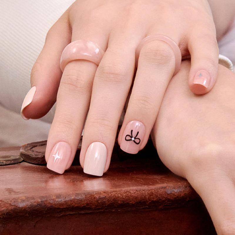 

Reusable Nail Tip Ribbon Tie (Regular Square)