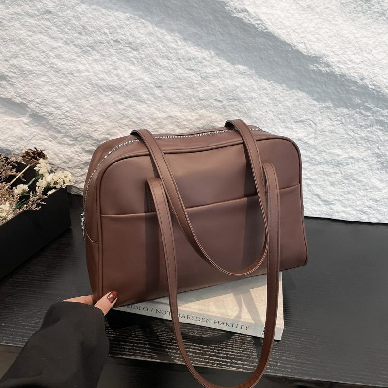 Large capacity shoulder bag, women's 2025 new armpit bag, large capacity tote bag