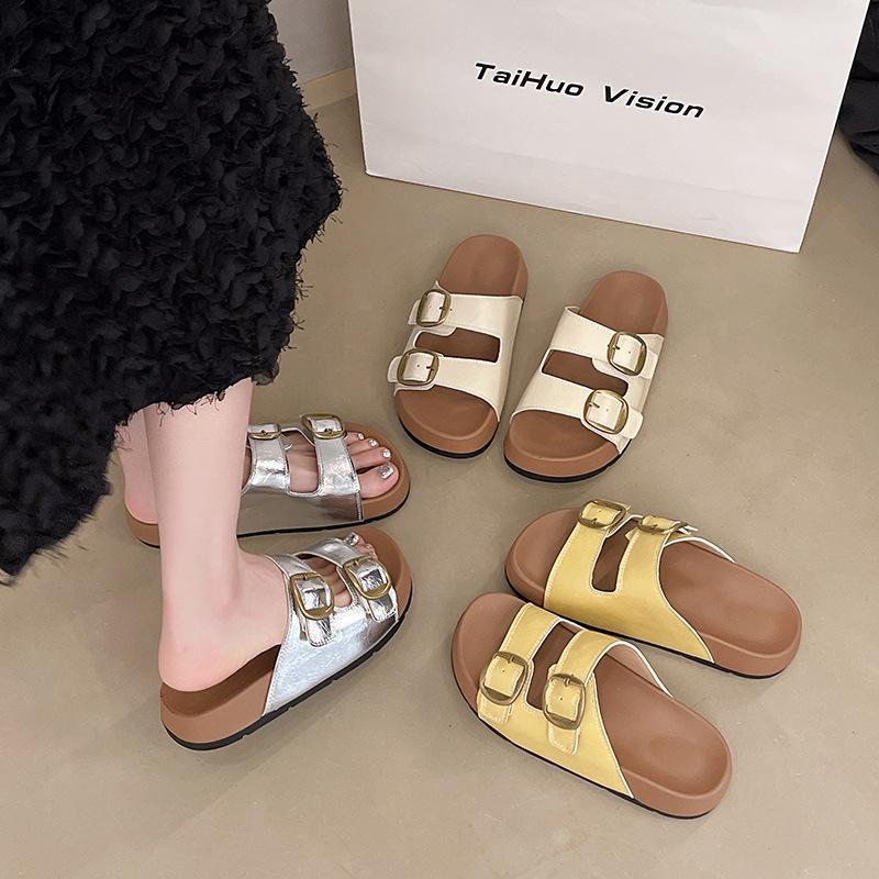 French small fragrant style slippers women's summer wear 2025 new Internet celebrity fashion rhinestone flat bottom beach sandals