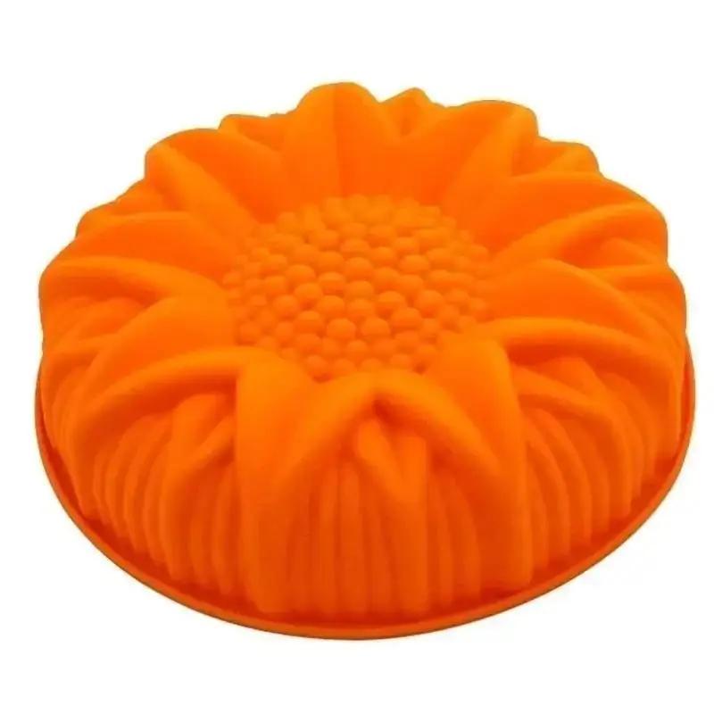 New Kitchen Household Baking Tools Random Color Dessert Large Sunflower Shape Pastry Mold Kitchen Cake Mold Silicone Cake Mold