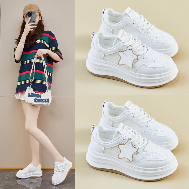 Móda 2025 Léto Malá bílá bota Nová korejská verze ins Studentky Platforma Zvýšení Prodyšné Ležérní boty Tenisky Ženy