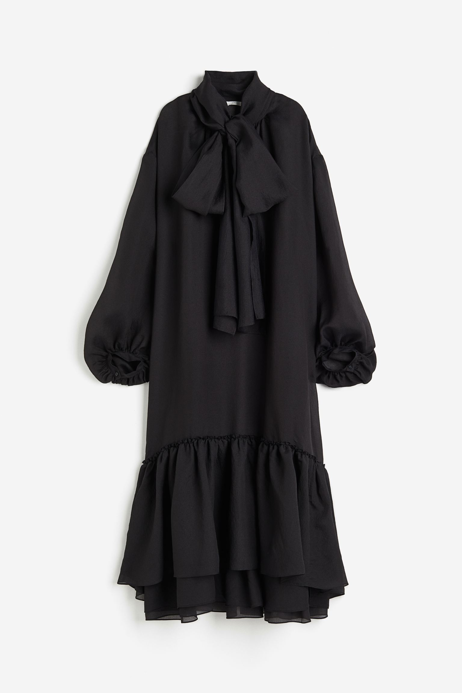 

Bow-collared dress